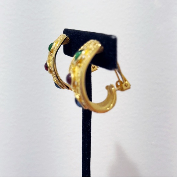 Vtg Brushed Gold Tone Etruscan Byzantine Gripoix Cabachon Clip Earrings - Picture 14 of 16